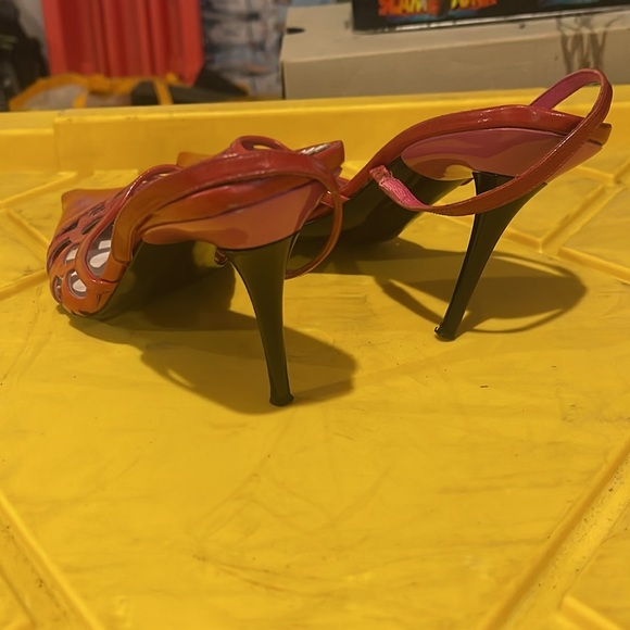 MOSCHINO Slingback Pumps. Size 37 - Picture 4 of 8